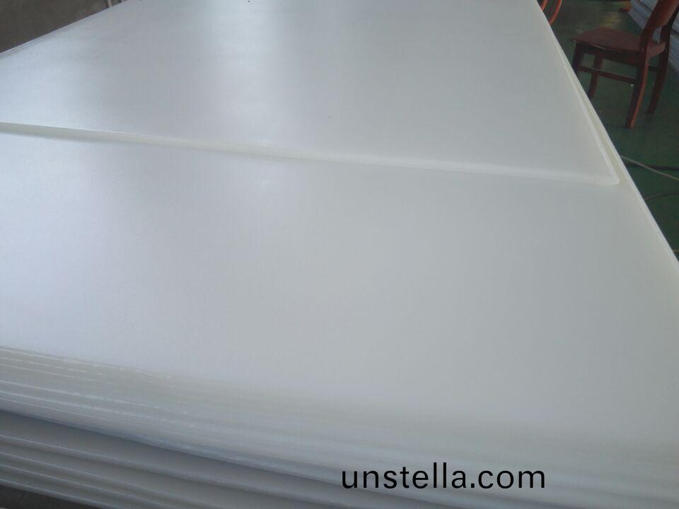 超高分子量(liang)聚乙烯襯闆在(zai)銲接及水處理工(gong)程中的運用